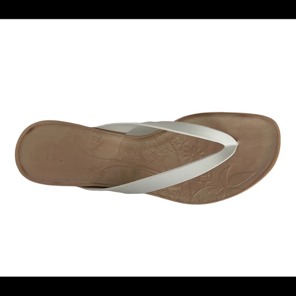 Sz 7Timberland Flirtatious Thong Womens Sandal White Rubber Beach Comfort 90386 - Picture 11 of 11